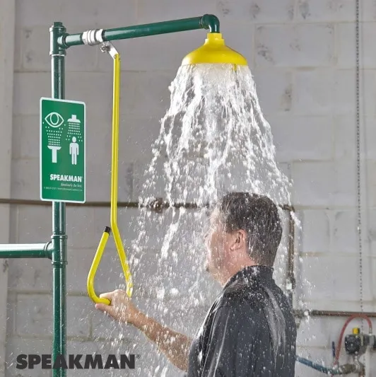 ขั้นตอนการใช้งานอุปกรณ์ชำระล้างฉุกเฉิน (Emergency Shower)